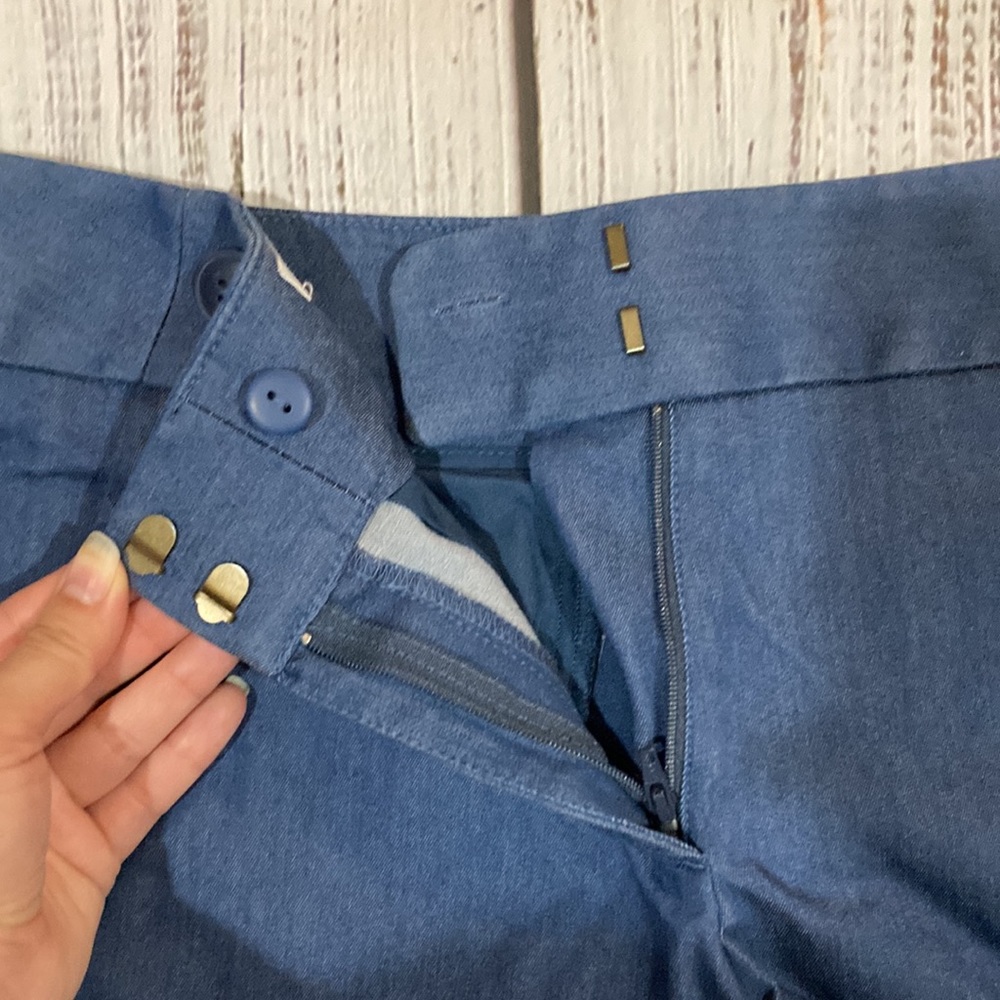 Loft Riviera Shorts - Picture 3 of 6